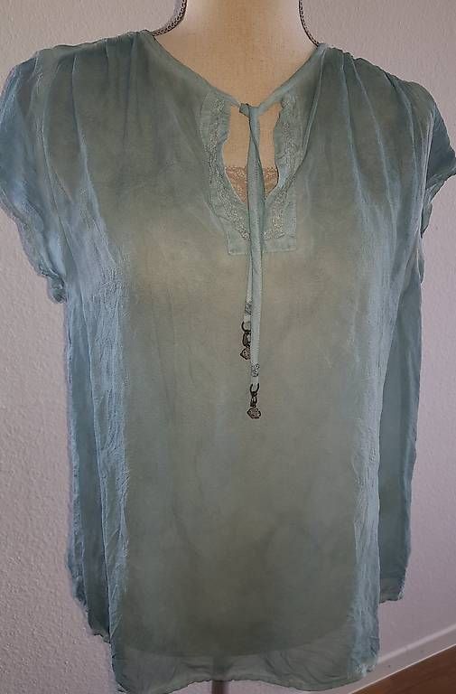 Nile Blusen: NILE Bluse , Seide – Gebraucht aus Wetzikon ZH von med_2y76