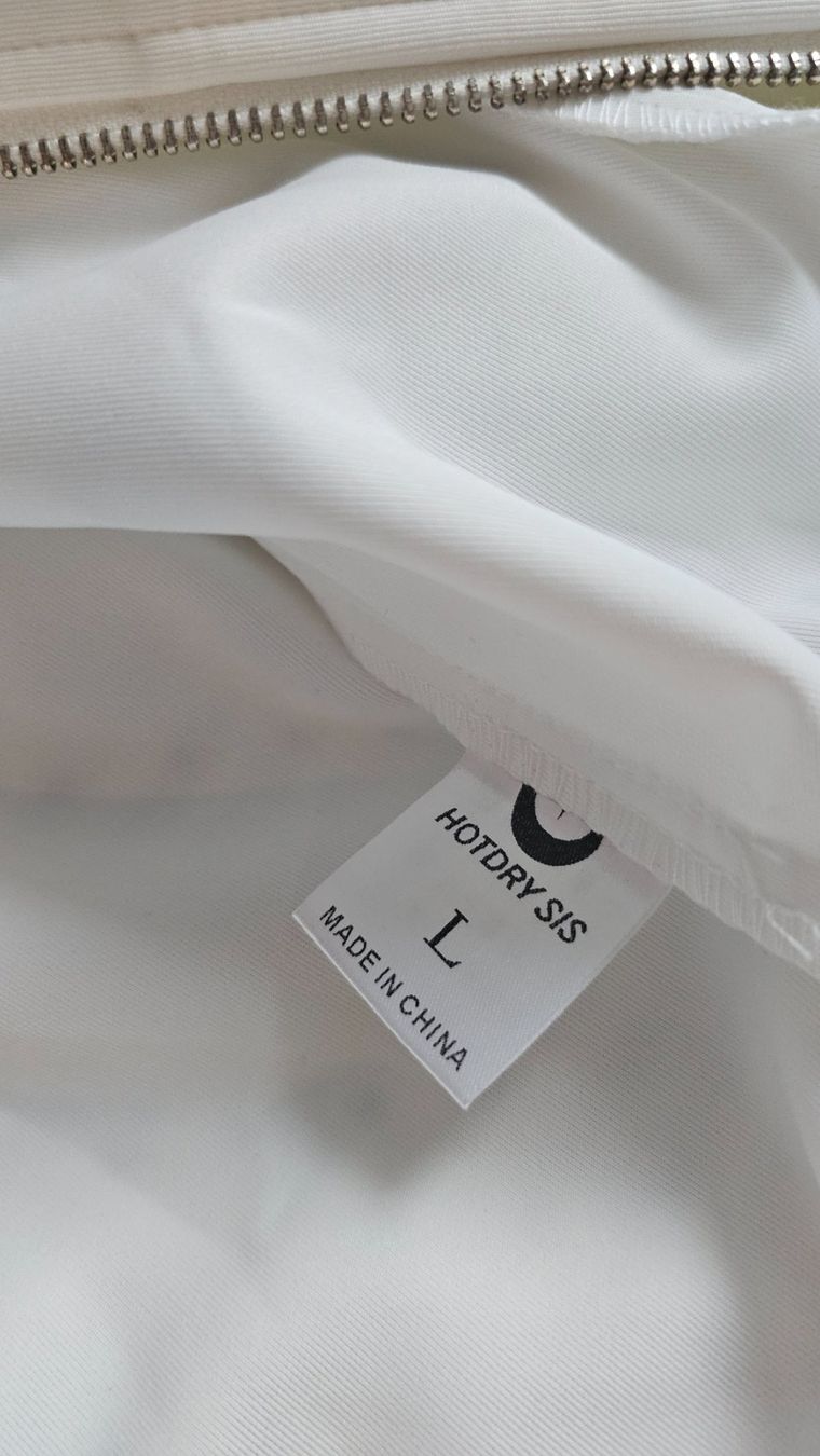 Kleiderpakete: Ensemble de sport ample Tenshi Kaiwai – Neu (gemäss Beschreibung) aus Lausanne von feathernox 5