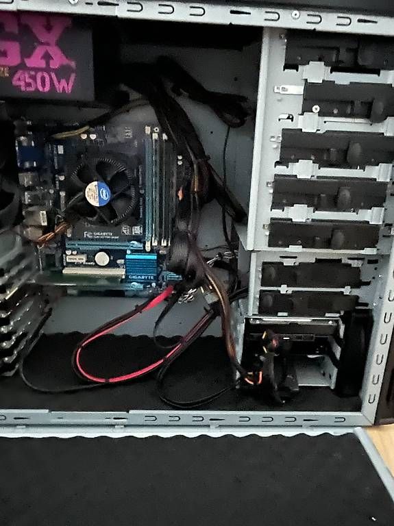 PC: PC Gygabyte Techn. CoolerMaster – Usato da Zofingen venduto da Namasdei01 2