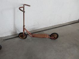 Altes Trottinett