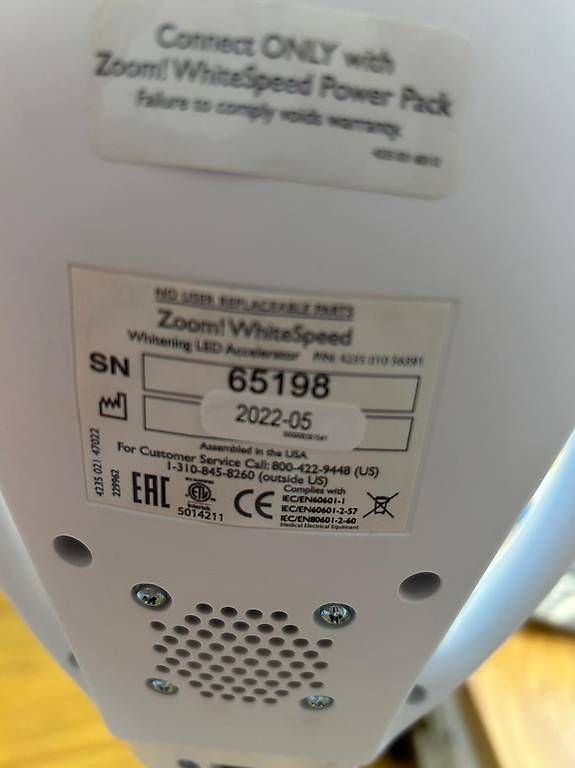 Medizinische Geräte: PhilipsZoom WhiteSpeed Bleaching Gerät  – Gebraucht aus Sachseln von raffika91 2