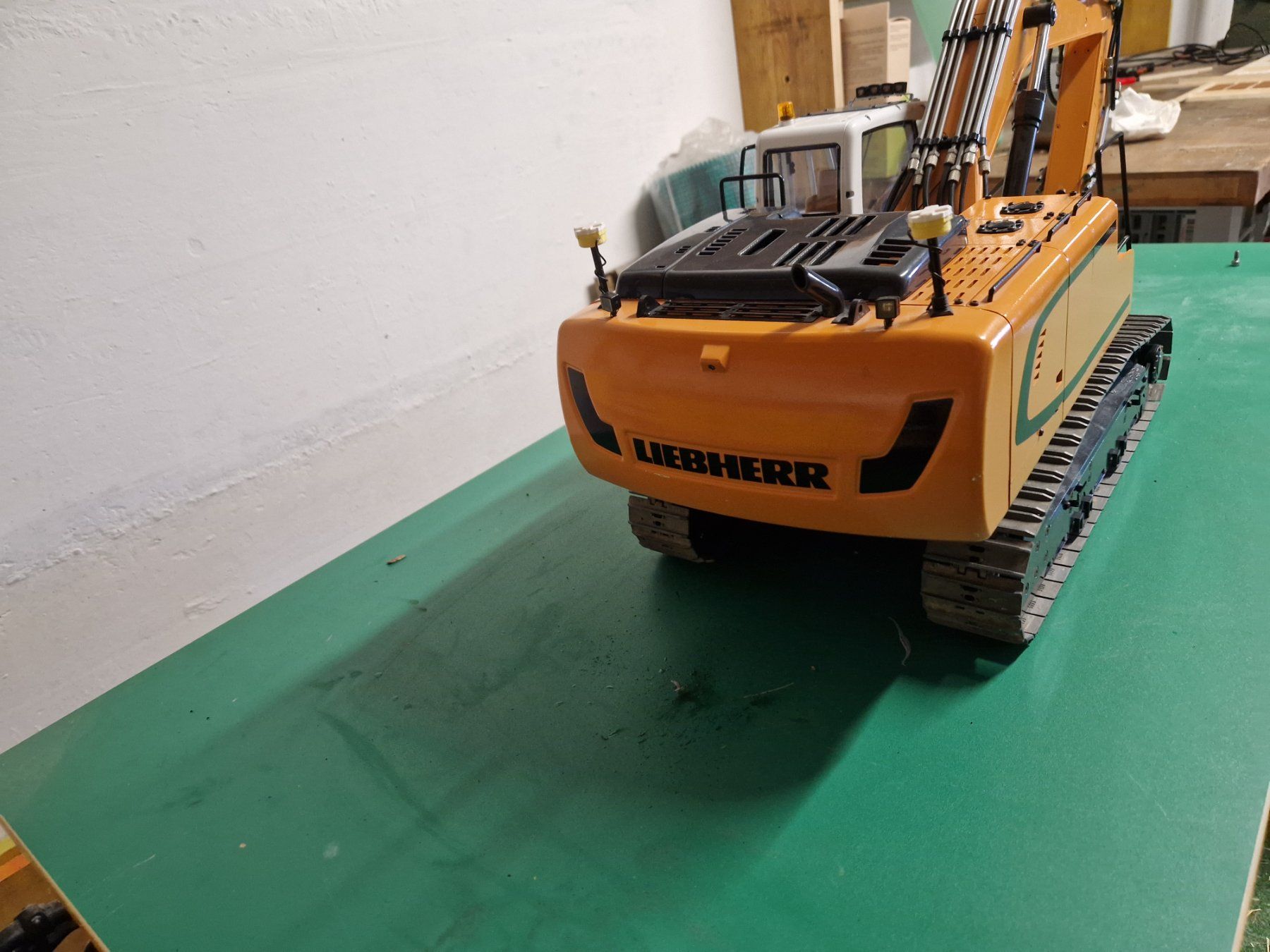 Modellismo RC: RC Bagger 1:14 – Usato da Oberuzwil venduto da volvo220 1