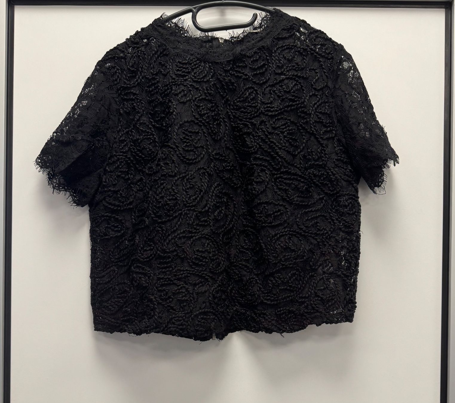 Zara T-Shirts: Schönes Shirt mit Spitzen - Zara - Gr. L – Gebraucht aus Brügg BE von rutschimedizin