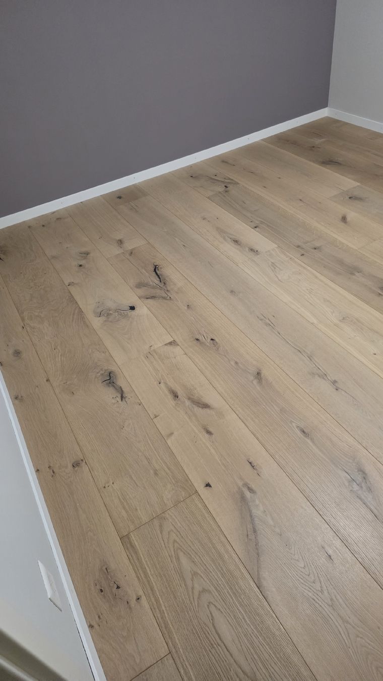 Articoli in legno: Parkett Dielen Eiche Roh holz Look – Nuovo e nell'imballaggio originale da Rothrist venduto da swiss-laminat 1