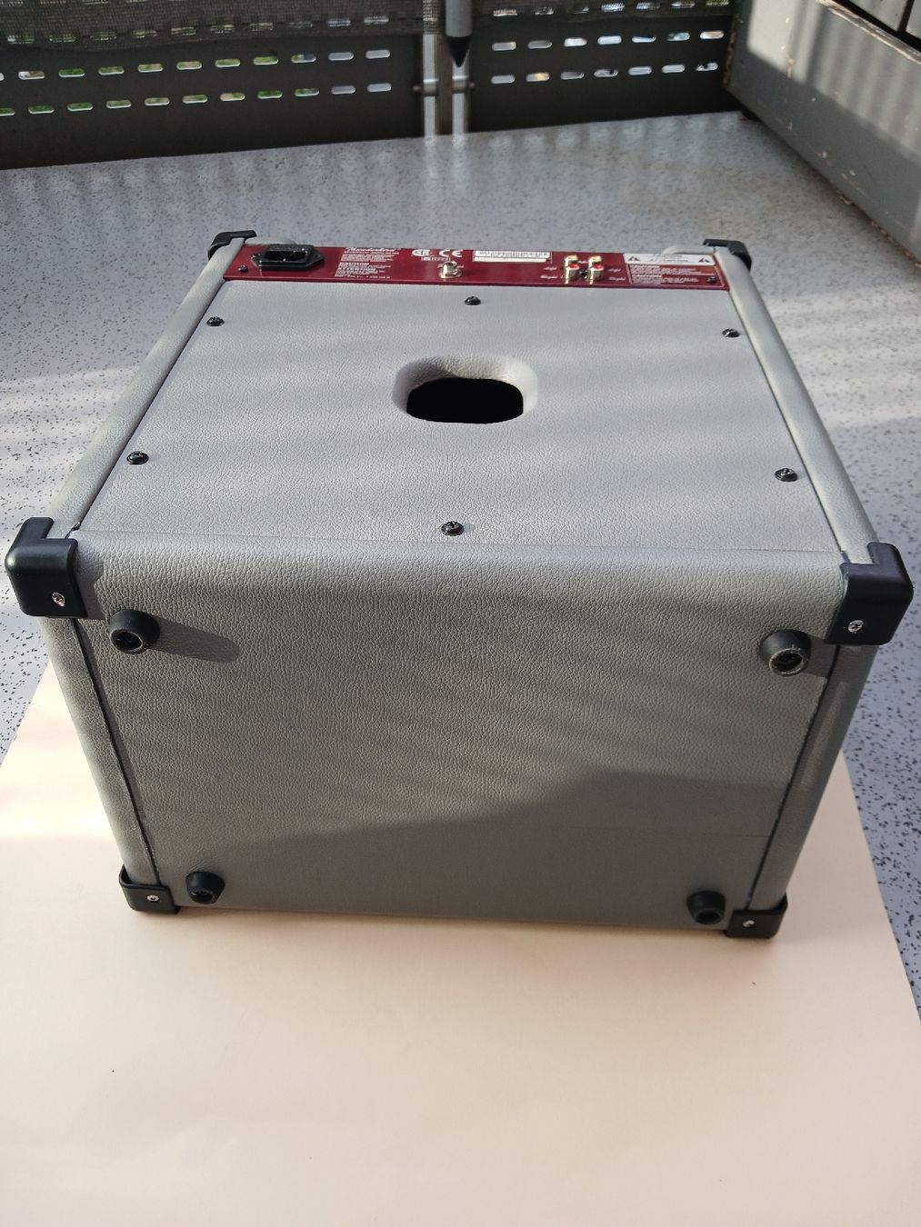 Behringer Amplificatori: Ampli bass Behringer Thunderbird B-108 customised – Usato da Penthalaz venduto da Allgoodsuisse 5