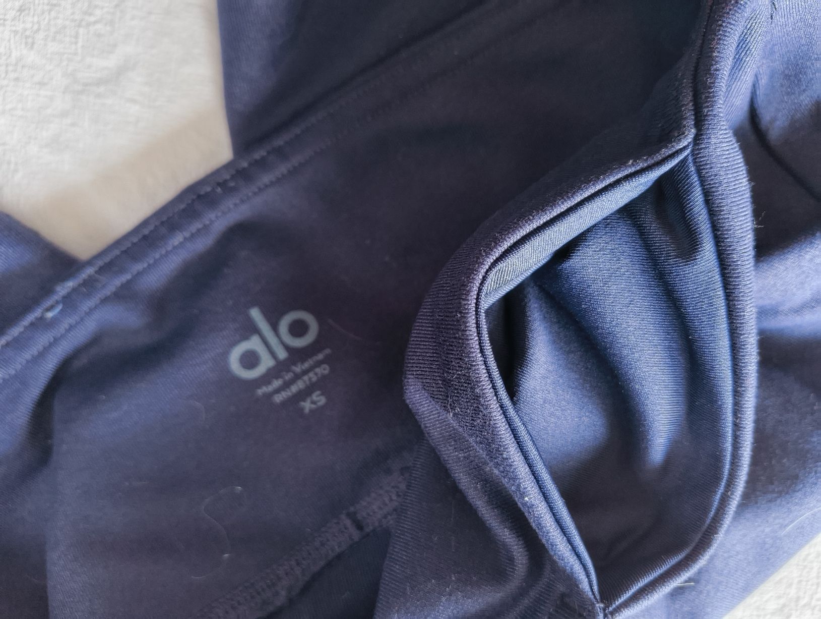 Alo Yoga Leggings: Alo Yoga Idol Leggings – Gebraucht aus Stein am Rhein von DaOhana 2