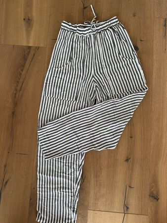 gestreifte Leinenhose