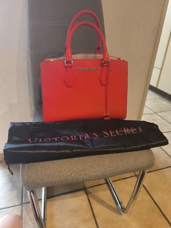 Victoria's Secret Handtasche rot