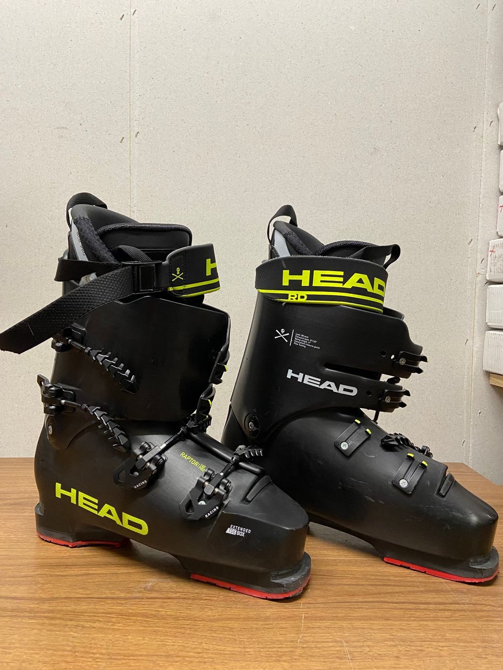 Head Herrenschuhe: Skischuh Head Raptor 140 Pro – Gebraucht aus Appenzell von Sefaag