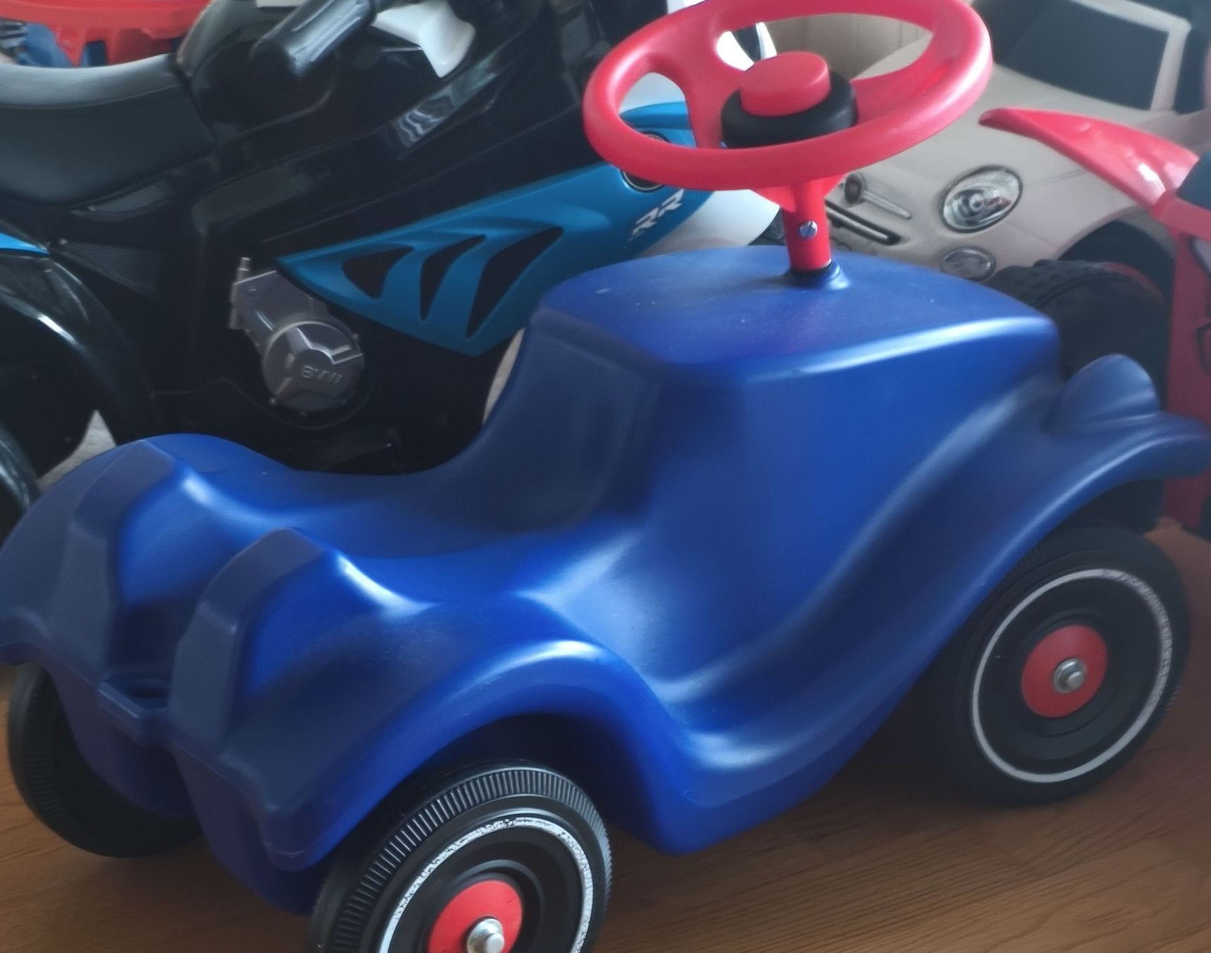 Big Veicoli per bambini: Big bobby car blue Blue with Red Steering Wheel – Nuovo (secondo la descrizione) da Dübendorf venduto da naj_szp5