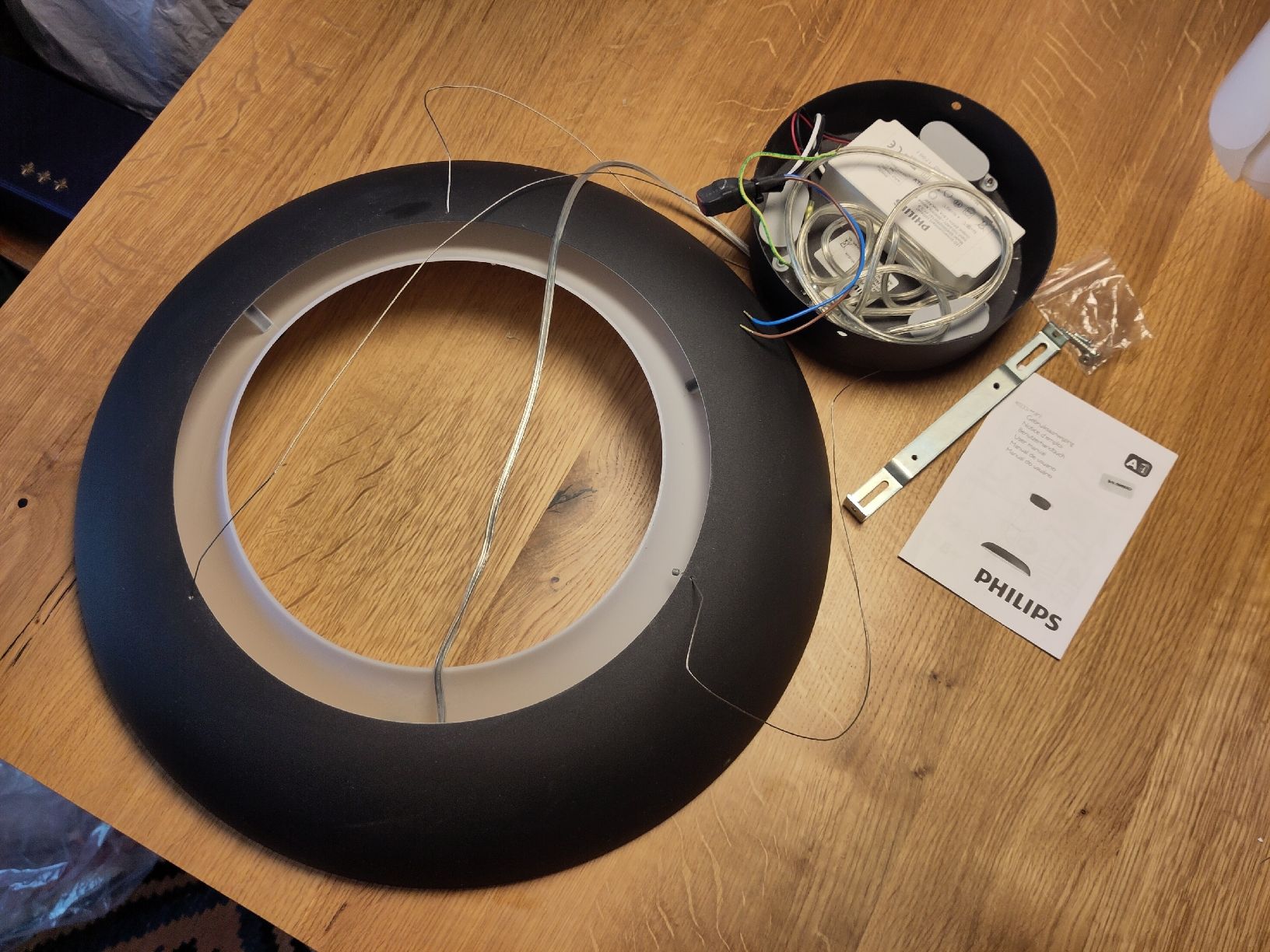 Philips Kronleuchter & Deckenlampen: hue amaze Leuchte Lampe  – Gebraucht aus Zürich von piw_s6pl 1