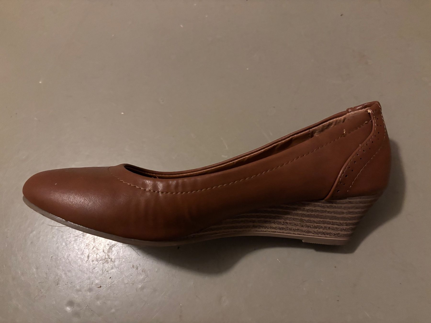 Scarpe da donna: Braune Keilschuhe Gr. 38, neuwertig – Nuovo (secondo la descrizione) da Bellach venduto da Legdance 3