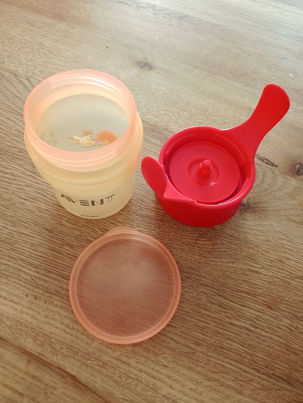 Avent Pasti del neonato: Avent Trinklernbecher – Usato da Winterthur venduto da voan 2