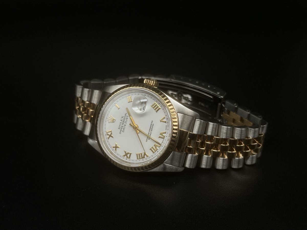 Rolex Orologi: Rolex Datejust 36mm 16233 Fullset – Usato da Brugg AG venduto da Wristdeal