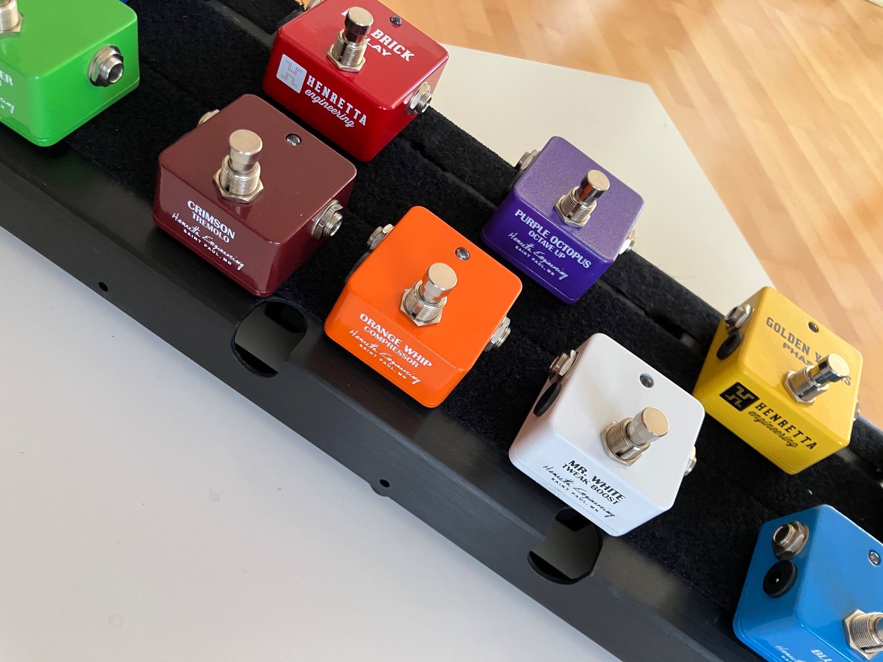 Strumenti musicali: Boutique Pedals bei Henretta Engineering – Usato da Eiken venduto da Vivaldi01 2