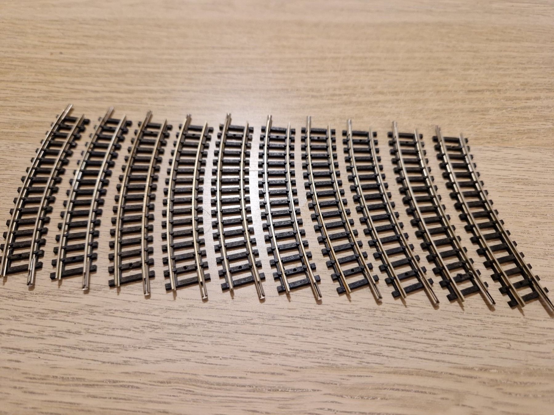 Trix Modellini di ferrovie: Minitrix 10 x 4914 gebogenes gleis N – Usato da St-Aubin-Sauges venduto da tantome 1