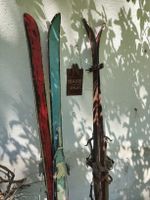 Alte Holzskis, Vintage/Deko/Nostalgie, m. Attenhofer Bindung