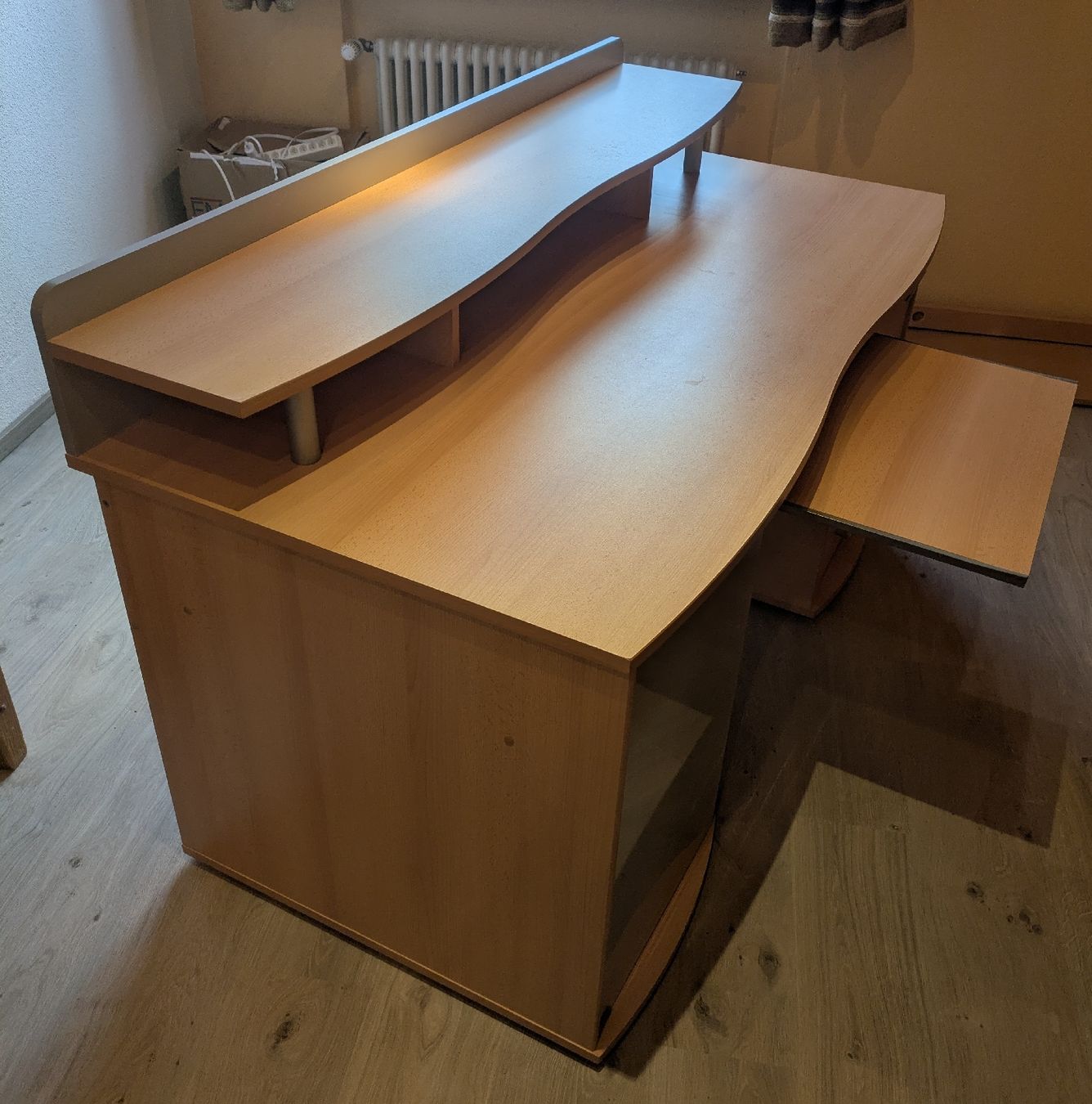 Scrivanie: Schreibtisch/Pult  – Usato da Wald ZH venduto da cha_9z6l 1
