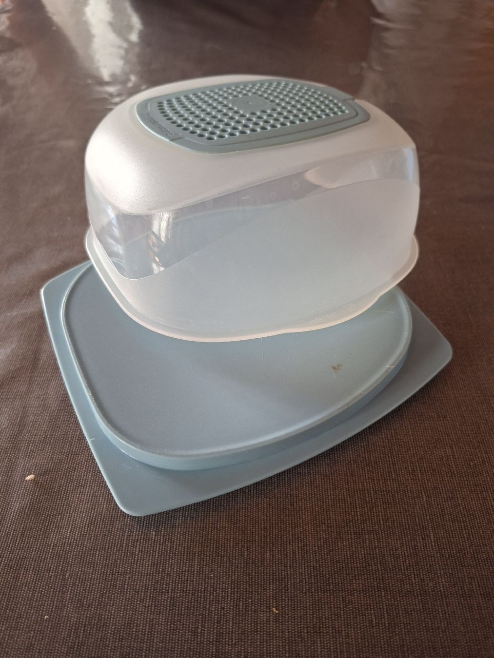 Tupperware Behälter & Ähnliches: boite à fromage tupperware – Gebraucht aus Montmollin von islachat 2