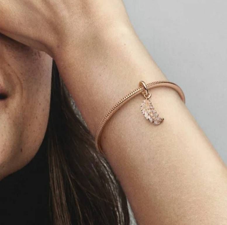 Ciondoli: Pandora Charm Feder – Usato da Burgdorf venduto da sik_mz9x 3