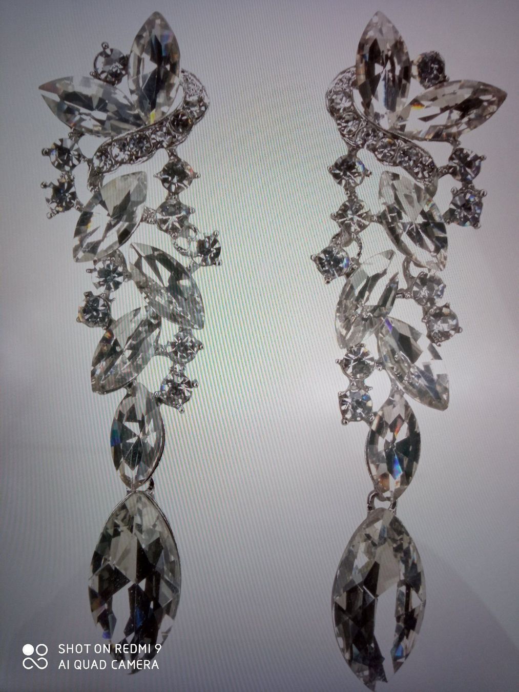 Orecchini pendenti & Orecchini a lobo: Eleganter Ohrschmuck mit Glassteinen – Nuovo e nell'imballaggio originale da Wald ZH venduto da mlnt 3