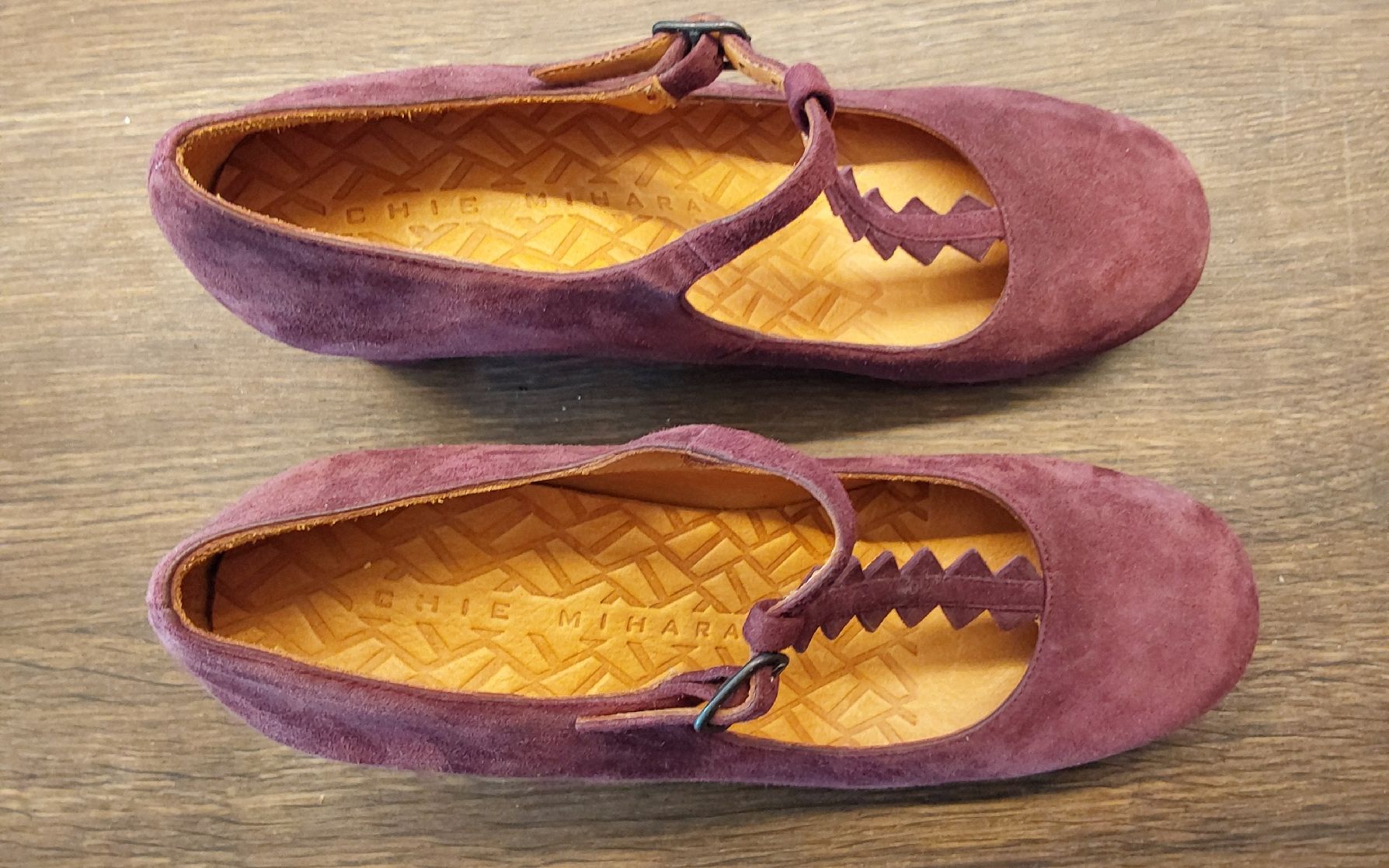 Chie Mihara Damenschuhe: Pumps 36 Chie Mihara Wildleder dunkelrot neu – Neu (gemäss Beschreibung) aus Köniz von scopello12 2