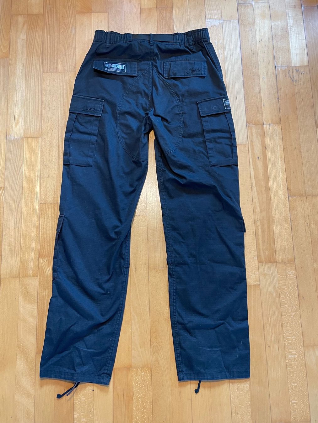 Corteiz Pantaloni: Corteiz Guerillaz Cargos 'Triple Sz L – Usato da Zürich venduto da le_souk 1