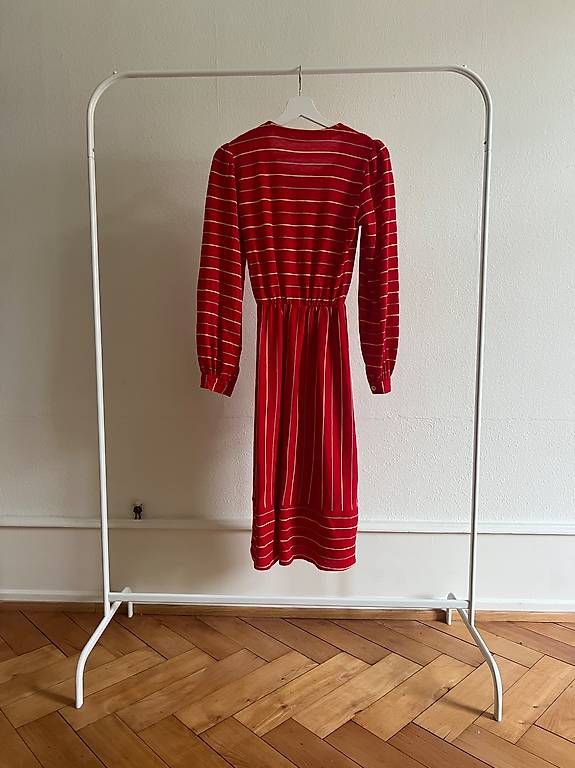 Vestiti: Strickkleid handmade – Usato da Basel venduto da Natur_Schweiz 1
