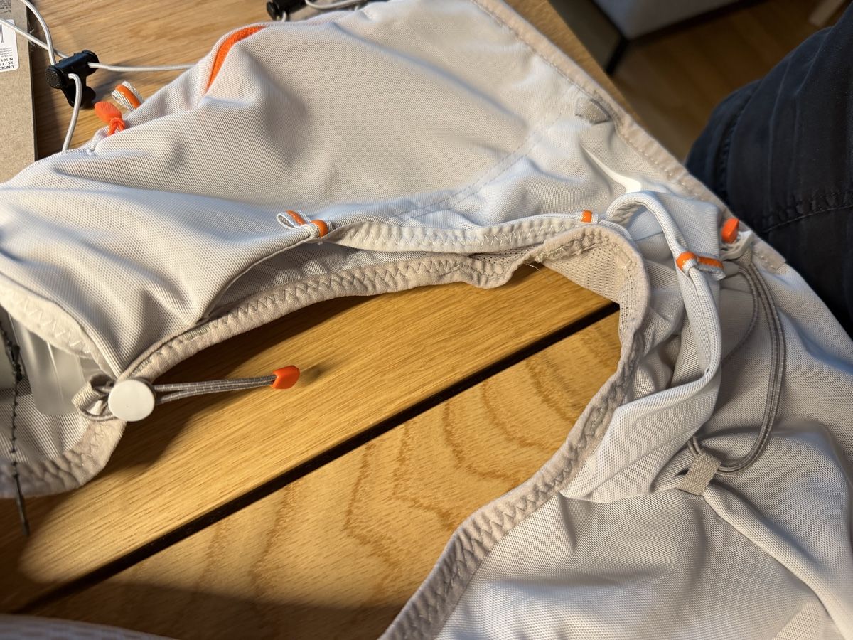 Nike Zaini: Laufweste / Trinkrucksack – Nuovo e nell'imballaggio originale da Kriens venduto da fiona.law98 6