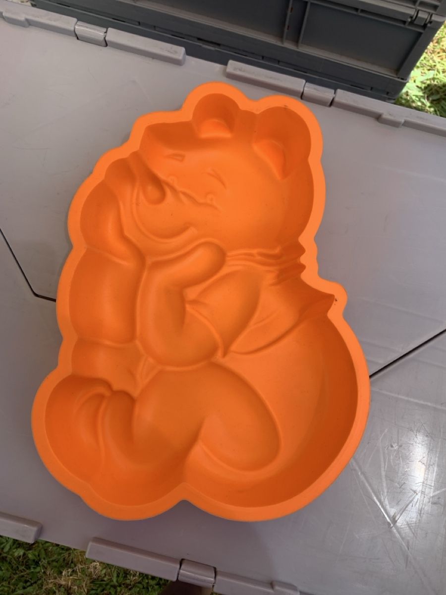 Teglie da forno: Silikonform Winnie Puuh Kuchenbacken  – Usato da Laufen venduto da Nivo33 1