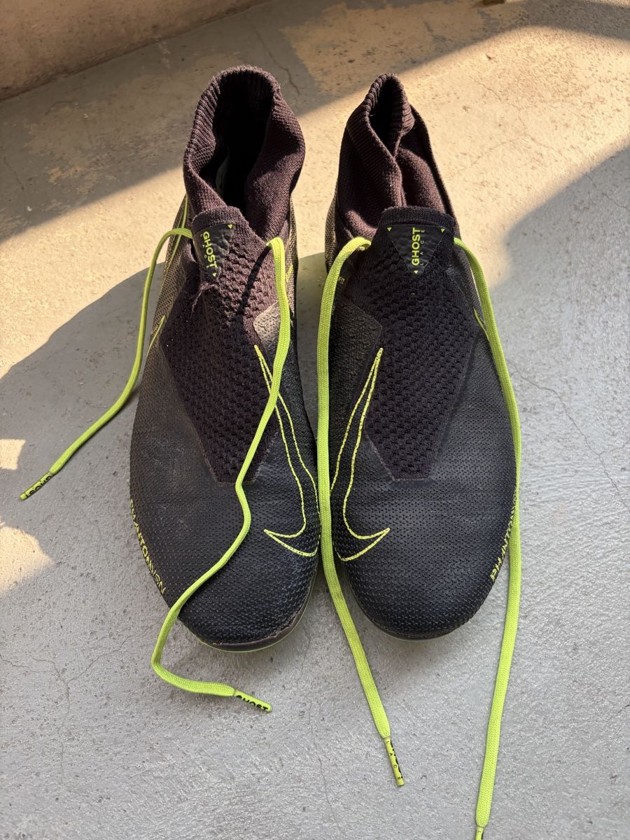 Nike Schuhe für Jungen: Nike Phantom Fussball Schuhe  – Gebraucht aus Ittigen von mrv_jjl9