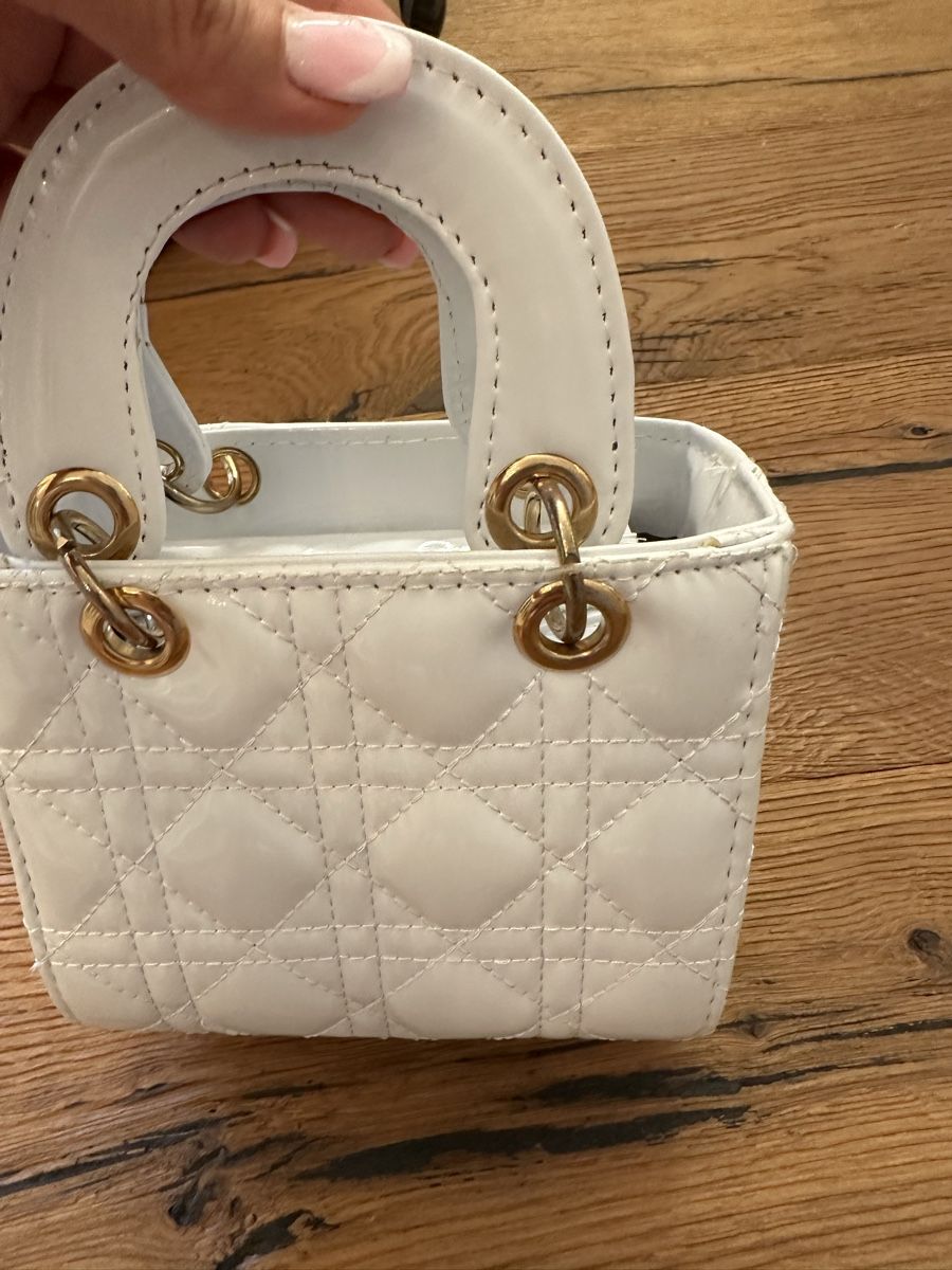 Borse da donna: Tasche – Usato da Rudolfstetten venduto da Laramalna