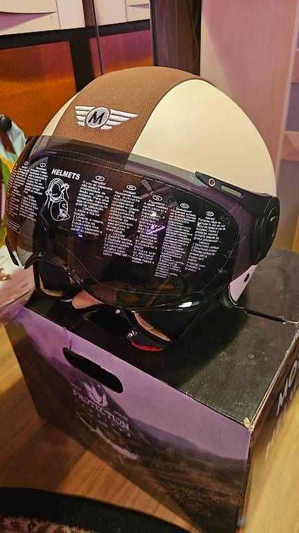 Caschi & visiere: Motorrad Helm offen mit Scheibe – Usato da Ittigen venduto da Auderset