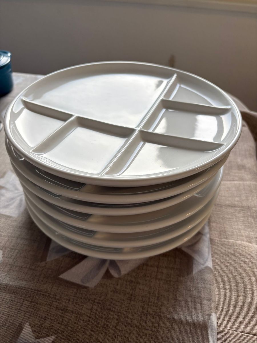 Piatti: Lot de 6 assiettes à compartiments, parfaites été! – Usato da Renens VD venduto da mat_xt7m