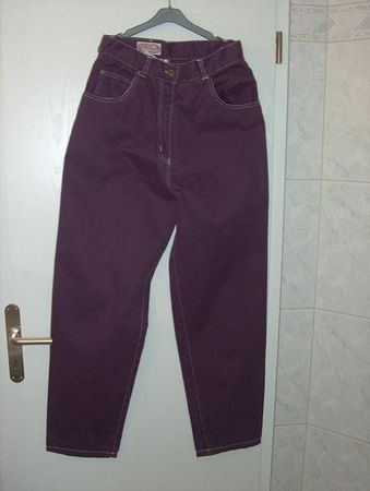 Neu: Jeans - brombeer - Gr. 40