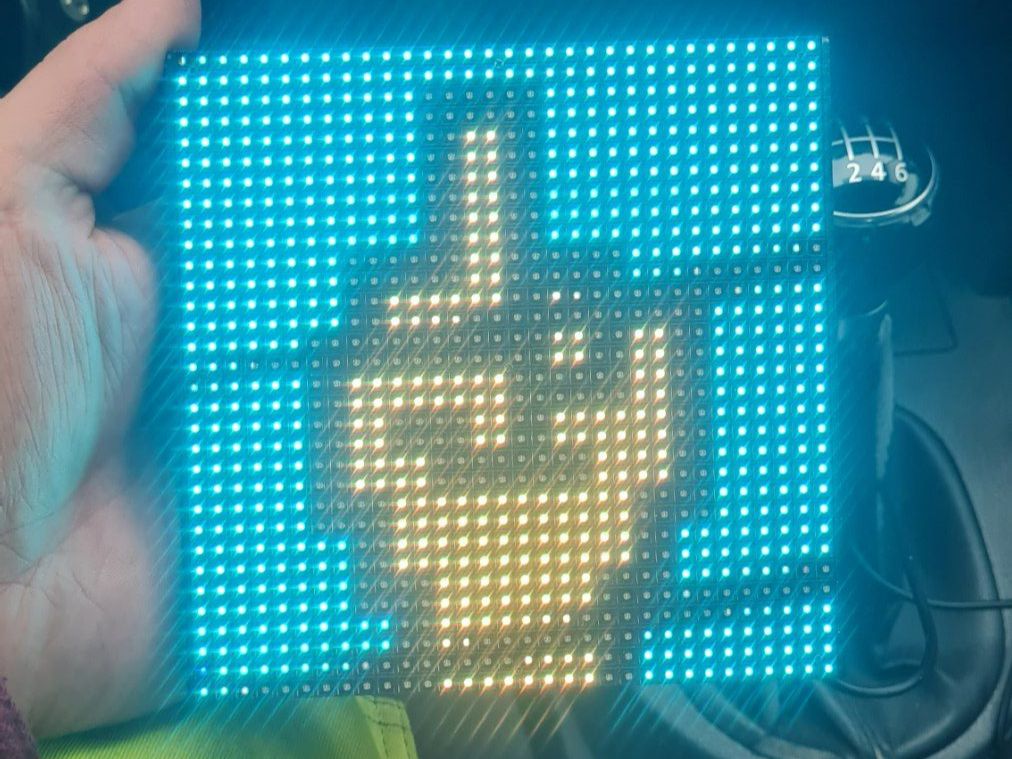 Tutti pezzi di ricambio auto: Autozubehör / Deko / LED-PIXEL-DISPLAY / 32 Pixel – Usato da Safenwil venduto da Husqi2000 7
