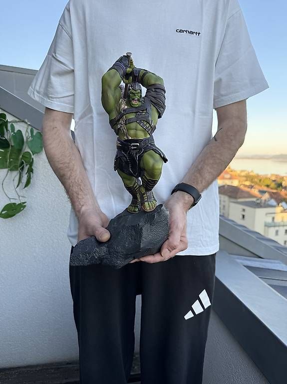 Sculture & Statue: Iron Studios ThorRagnarok 1/10  Gladiator Hulk Model Statue – Usato da Neuchâtel venduto da didi10k 3