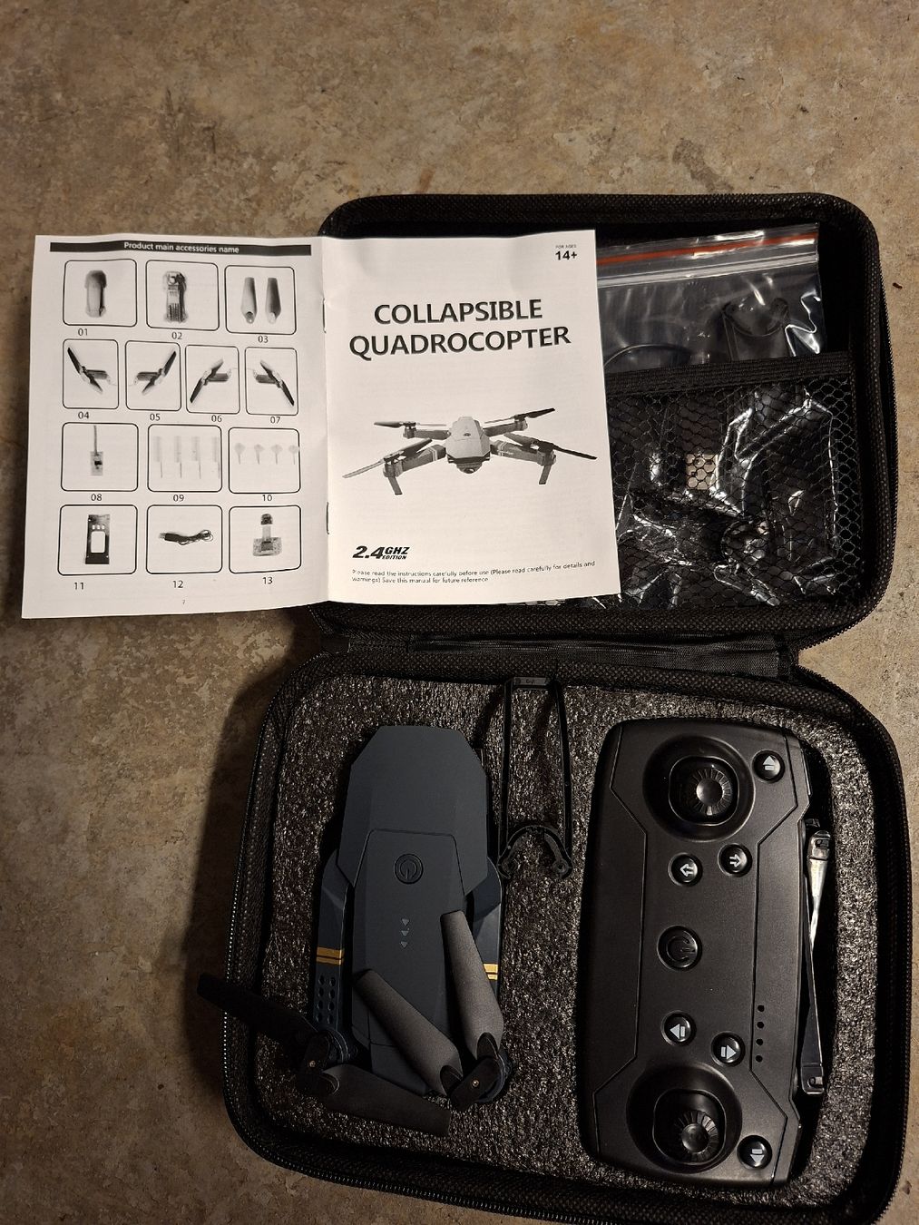 RC Kits de montage: Drone pliable quadricoptère avec télécommande et étui NEUF – Neuf (Voir description) à Chêne-Bougeries par mic_t6jh