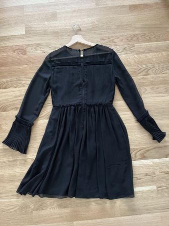 Vila Kleid, Gr. 36, Schwarz, elegant