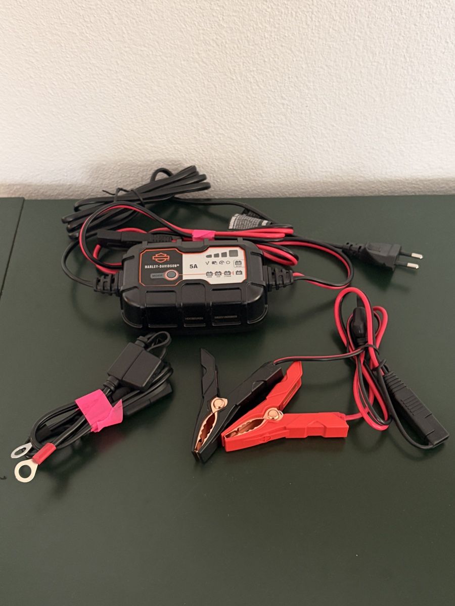 Caricabatterie: Harley-Davidson Batterieladegerät 5A – Nuovo (secondo la descrizione) da Uster venduto da mch_lhb8 1