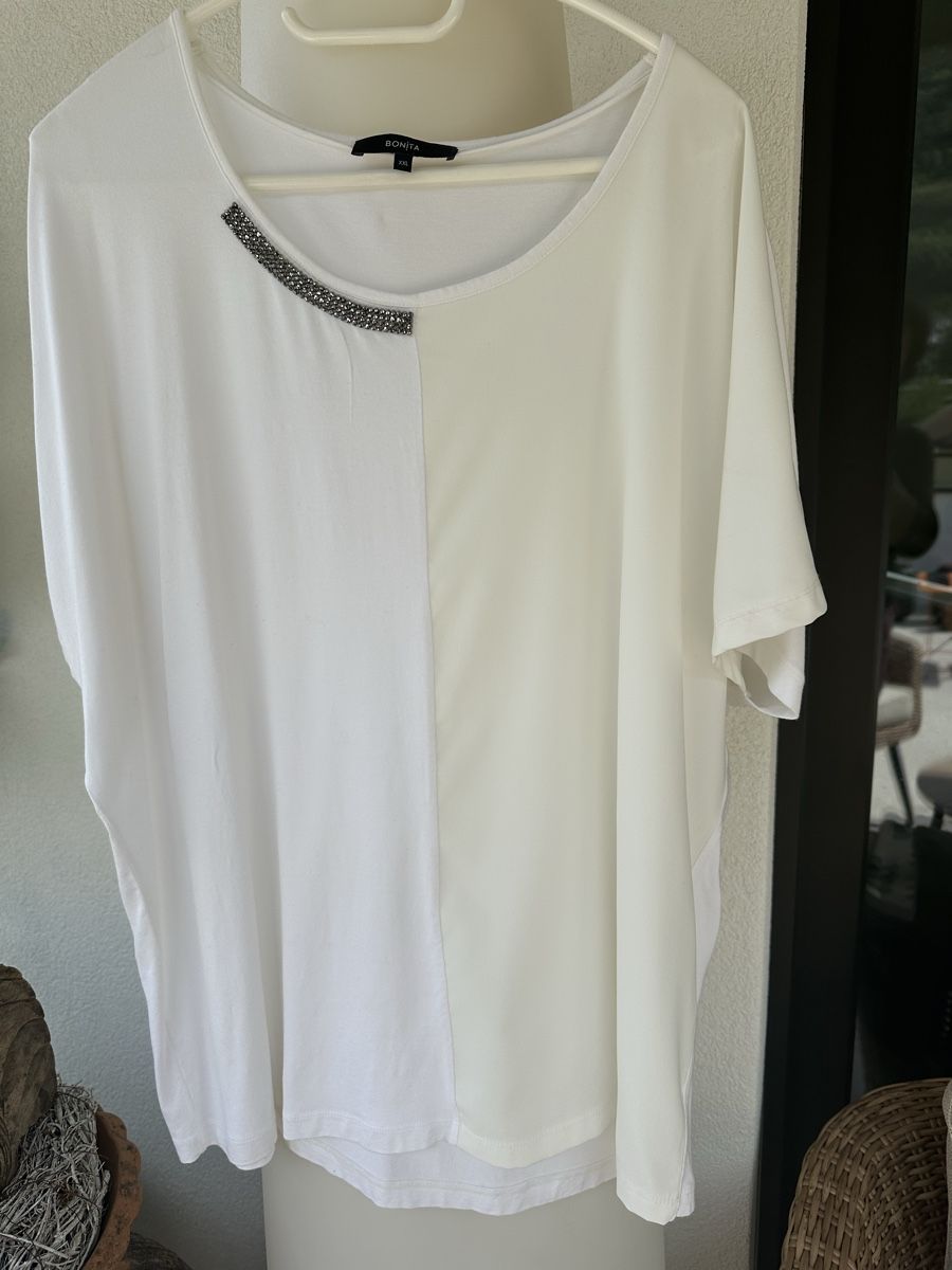 Bonita T-Shirts: Bonita Oberteil XXL – Gebraucht aus S. Antonino von Swissbutler