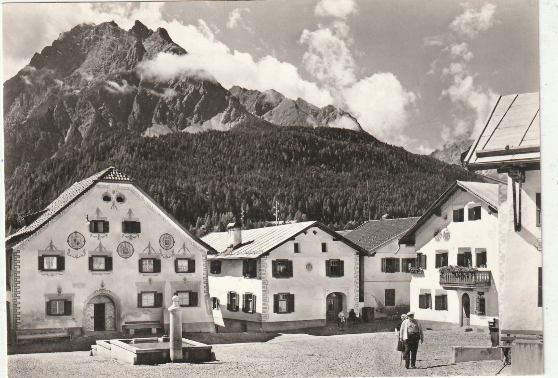 Cartoline postali: Bad Scuol Dorfplatz – Usato da Lumbrein venduto da made02