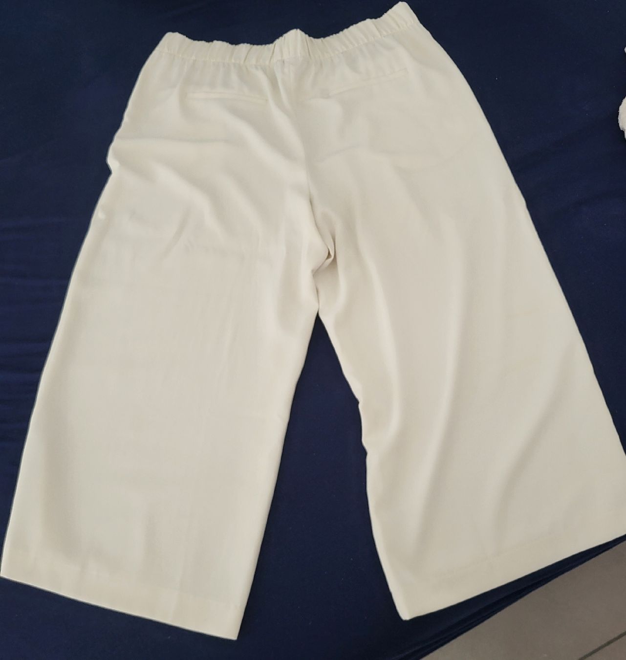 H&M Hosen: Stoffhose weiss – Gebraucht aus Sevelen von js6_52jq 1