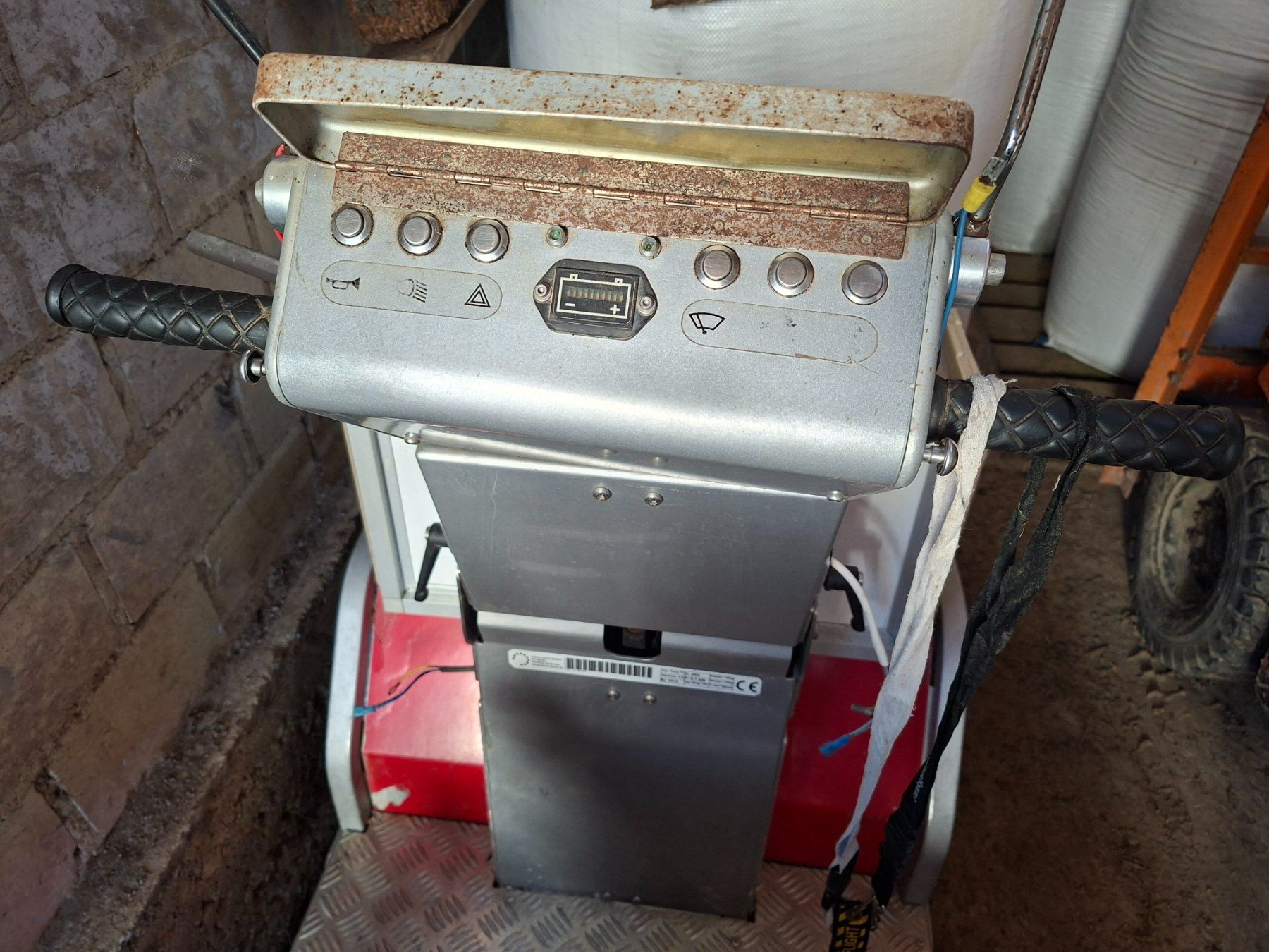 Veicoli elettrici: PONY / Seniorenfahrzeug – Usato da Lengnau venduto da adimuller 2