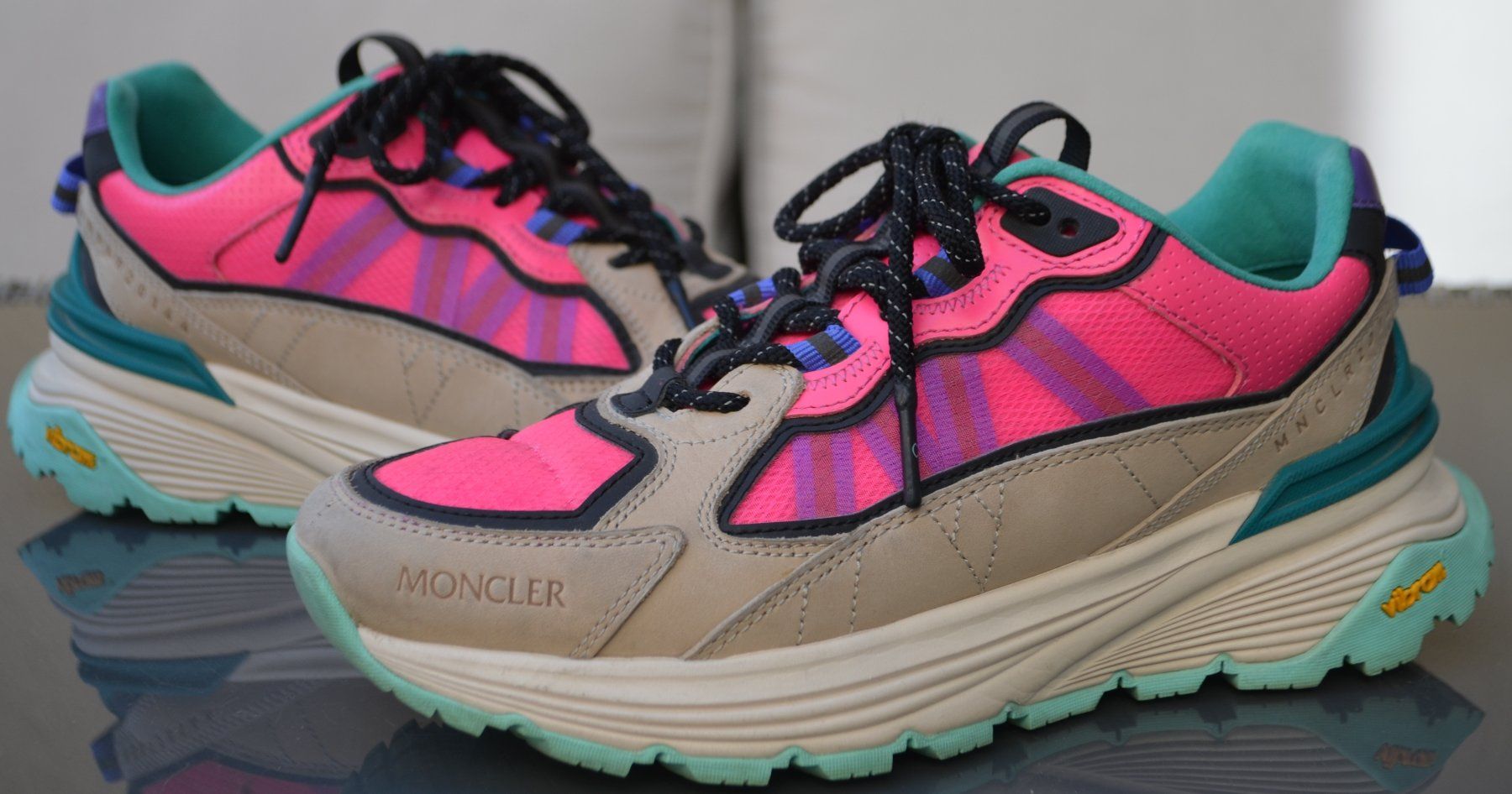 Moncler Damenschuhe: Moncler Lite Runner Trainers Sneakers 38 – Gebraucht aus Collonges von Auganien 2