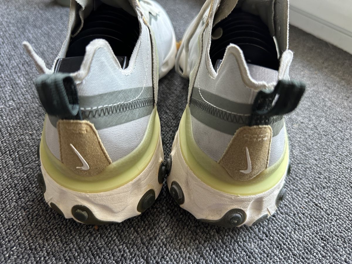 Nike Scarpe da uomo: Nike React Element 55 homme taille 43 gris – Usato da Bulle venduto da LeMoleson 2