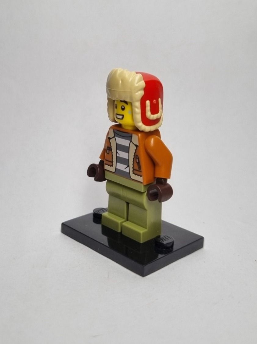 Lego Baukästen: LEGO BAM Late 2023 Winter Guy with Jacket (Version 1) – Neu (gemäss Beschreibung) aus Basadingen von NekoBricks 1