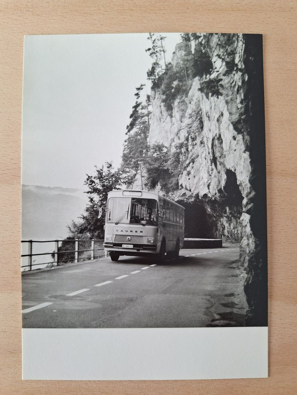 Posters & Illustrations: Foto Saurer Postauto – D'occasion à Lohn-Ammannsegg par Beo71