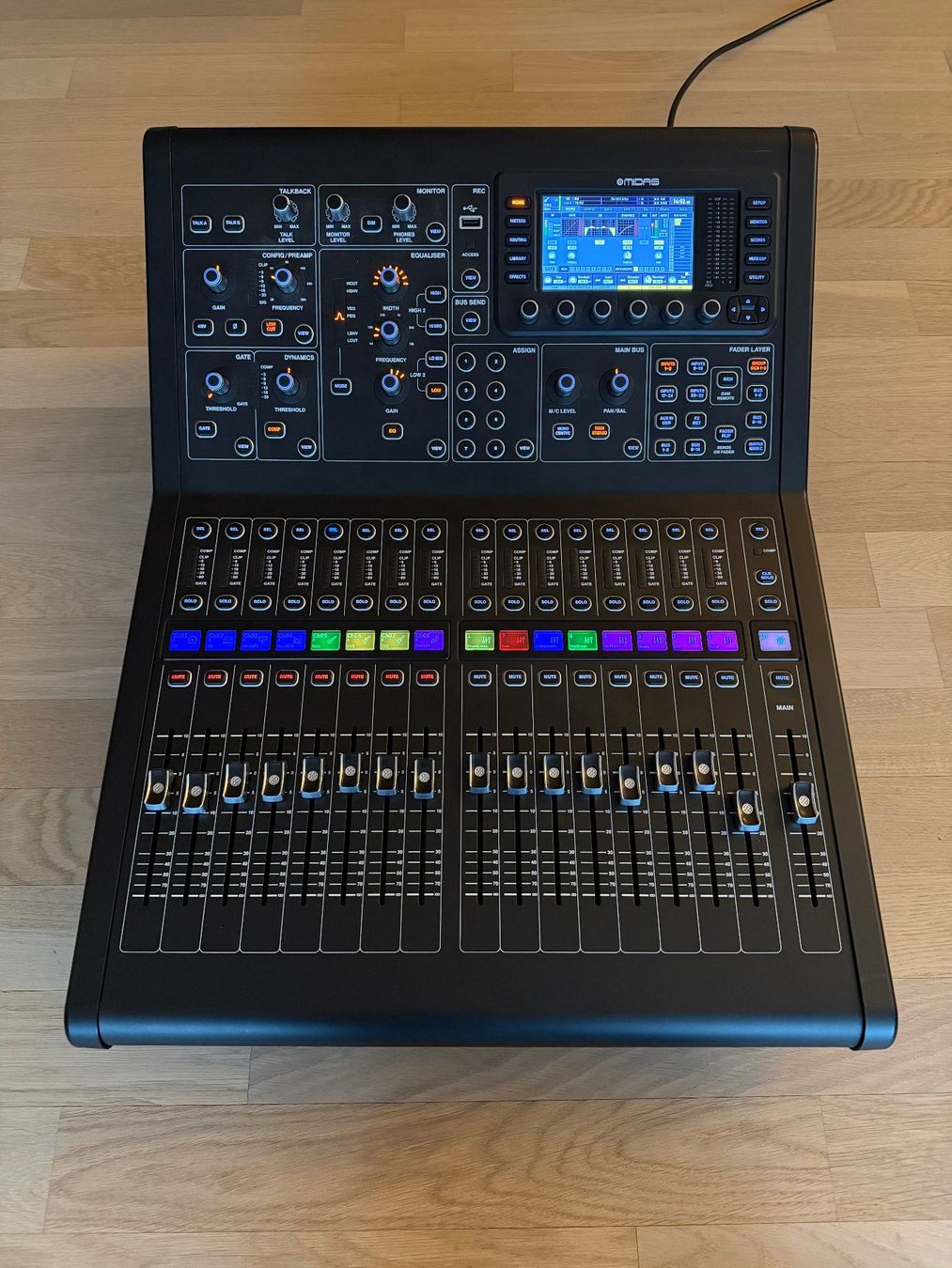 Midas Console di mixaggio: Midas M32R – Usato da Fällanden venduto da janabegg