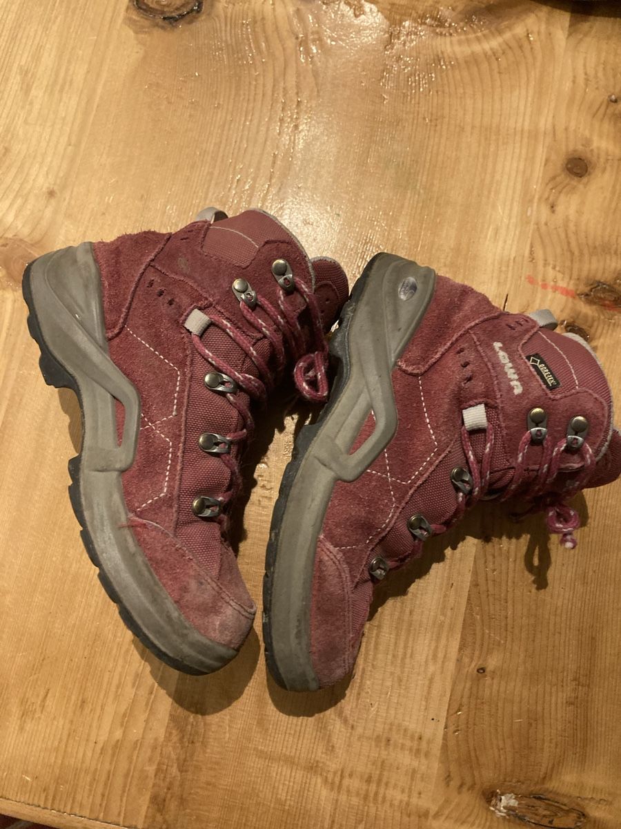 Lowa Scarpe per ragazze: Lowa Wanderschuhe  – Usato da Löhningen venduto da Balou-12 2